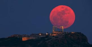 ΚΟΚΚΙΝΗ-ΣΕΛΗΝΗ-ΑΚΡΟΠΟΛΗ